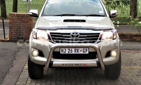 Tenga Tsaru Toyota Hilux Sirivha Mota in Beitbridge in Matabeleland South Tenga Tsaru Toyota Hilux Sirivha Mota in Beitbridge in Matabeleland South
