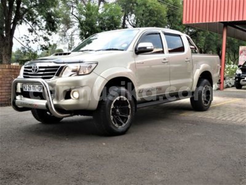 Big with watermark toyota hilux matabeleland south beitbridge 19482