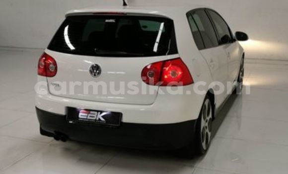Tenga Tsaru Volkswagen Golf GTI Chena Mota in Beitbridge in Matabeleland South