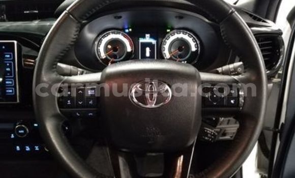 Tenga Tsaru Toyota Hilux Chena Mota in Beitbridge in Matabeleland South Tenga Tsaru Toyota Hilux Chena Mota in Beitbridge in Matabeleland South