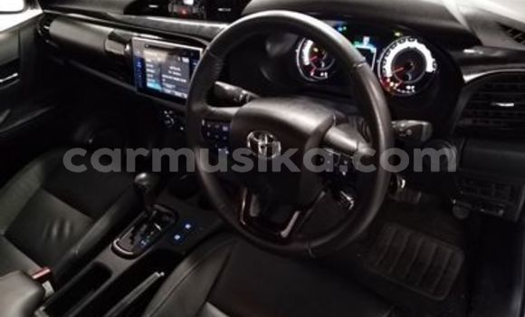 Tenga Tsaru Toyota Hilux Chena Mota in Beitbridge in Matabeleland South Tenga Tsaru Toyota Hilux Chena Mota in Beitbridge in Matabeleland South