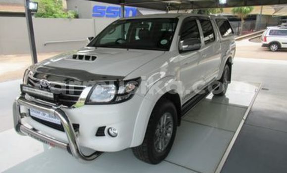 Acheter Occasion Voiture Toyota Hilux Blanc à Beitbridge, Matabeleland South Acheter Occasion Voiture Toyota Hilux Blanc à Beitbridge, Matabeleland South