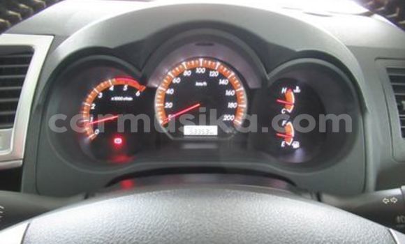 Acheter Occasion Voiture Toyota Hilux Blanc à Beitbridge, Matabeleland South Acheter Occasion Voiture Toyota Hilux Blanc à Beitbridge, Matabeleland South