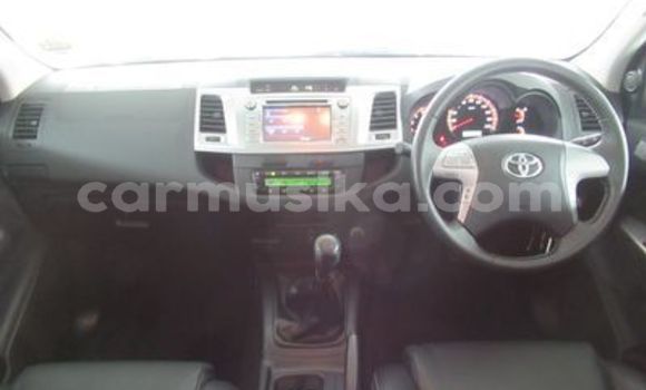 Acheter Occasion Voiture Toyota Hilux Blanc à Beitbridge, Matabeleland South Acheter Occasion Voiture Toyota Hilux Blanc à Beitbridge, Matabeleland South