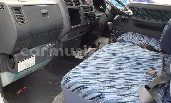 Nunua Ilio tumika Toyota Dyna Nyeupe Gari ndani ya Beitbridge nchini Matabeleland Kusini Nunua Ilio tumika Toyota Dyna Nyeupe Gari ndani ya Beitbridge nchini Matabeleland Kusini