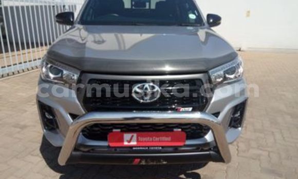 Nunua Ilio tumika Toyota Hilux Fedha Gari ndani ya Beitbridge nchini Matabeleland Kusini Nunua Ilio tumika Toyota Hilux Fedha Gari ndani ya Beitbridge nchini Matabeleland Kusini