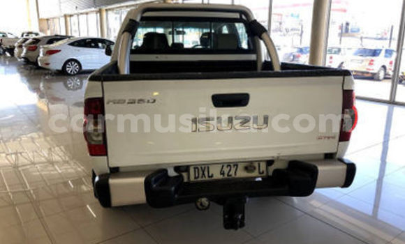 Buy Used Isuzu KB White Car in Beitbridge in Matabeleland South Buy Used Isuzu KB White Car in Beitbridge in Matabeleland South