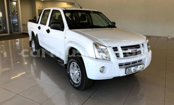 Buy Used Isuzu KB White Car in Beitbridge in Matabeleland South Buy Used Isuzu KB White Car in Beitbridge in Matabeleland South