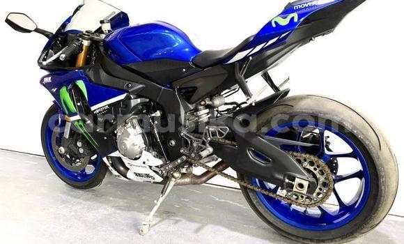 Acheter Occasion Voiture Honda Ascot Innova Bleu à Beitbridge, Matabeleland South Acheter Occasion Voiture Honda Ascot Innova Bleu à Beitbridge, Matabeleland South