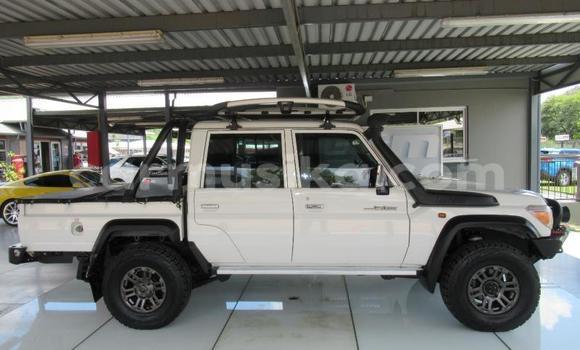 Acheter Occasion Voiture Toyota Land Cruiser Autre à Beitbridge, Matabeleland South Acheter Occasion Voiture Toyota Land Cruiser Autre à Beitbridge, Matabeleland South