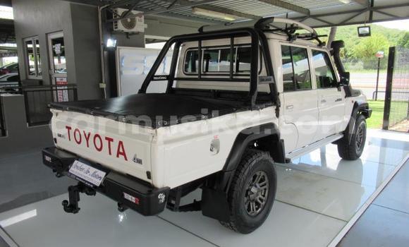 Acheter Occasion Voiture Toyota Land Cruiser Autre à Beitbridge, Matabeleland South Acheter Occasion Voiture Toyota Land Cruiser Autre à Beitbridge, Matabeleland South