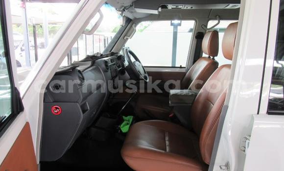 Acheter Occasion Voiture Toyota Land Cruiser Autre à Beitbridge, Matabeleland South Acheter Occasion Voiture Toyota Land Cruiser Autre à Beitbridge, Matabeleland South