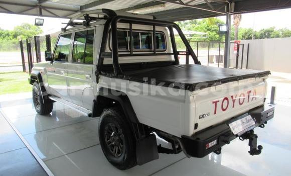 Acheter Occasion Voiture Toyota Land Cruiser Autre à Beitbridge, Matabeleland South Acheter Occasion Voiture Toyota Land Cruiser Autre à Beitbridge, Matabeleland South