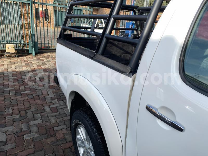 Big with watermark toyota hilux manicaland mutare 19519