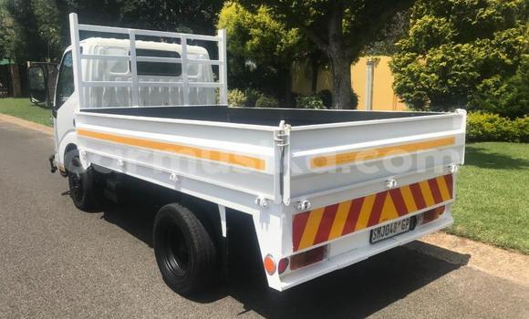 Acheter Occasion Voiture Toyota Dyna Blanc à Beitbridge, Matabeleland South Acheter Occasion Voiture Toyota Dyna Blanc à Beitbridge, Matabeleland South