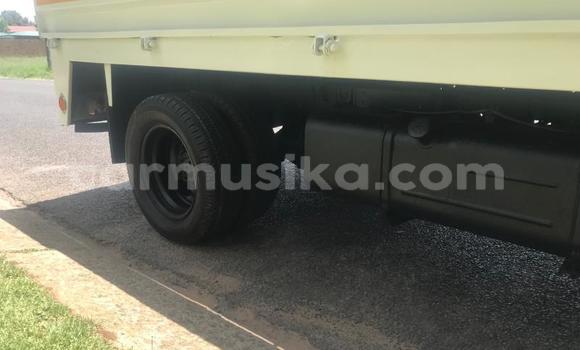 Acheter Occasion Voiture Toyota Dyna Blanc à Beitbridge, Matabeleland South Acheter Occasion Voiture Toyota Dyna Blanc à Beitbridge, Matabeleland South