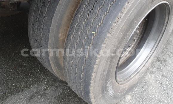 Acheter Occasion Voiture Nissan Urvan Blanc à Beitbridge, Matabeleland South Acheter Occasion Voiture Nissan Urvan Blanc à Beitbridge, Matabeleland South