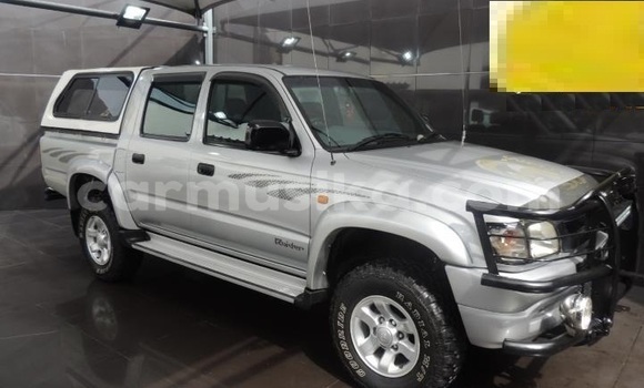 Buy Used Toyota Hilux Silver Car in Beitbridge in Matabeleland South Buy Used Toyota Hilux Silver Car in Beitbridge in Matabeleland South