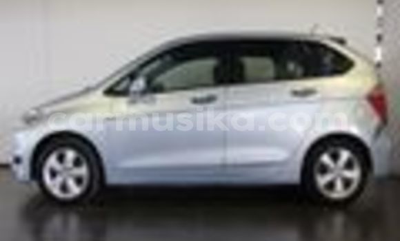 Nunua Ilio tumika Honda FR-V Fedha Gari ndani ya Beitbridge nchini Matabeleland Kusini Nunua Ilio tumika Honda FR-V Fedha Gari ndani ya Beitbridge nchini Matabeleland Kusini