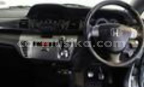 Nunua Ilio tumika Honda FR-V Fedha Gari ndani ya Beitbridge nchini Matabeleland Kusini Nunua Ilio tumika Honda FR-V Fedha Gari ndani ya Beitbridge nchini Matabeleland Kusini