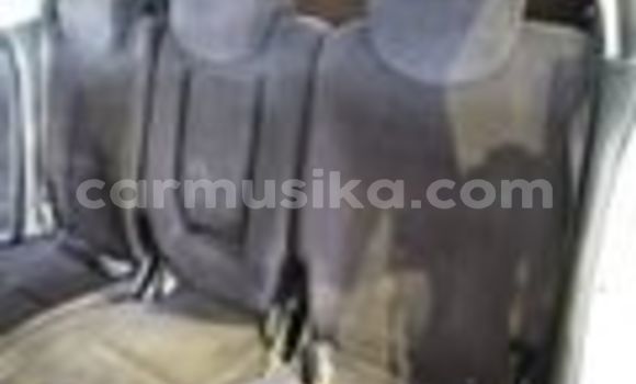 Nunua Ilio tumika Honda FR-V Fedha Gari ndani ya Beitbridge nchini Matabeleland Kusini Nunua Ilio tumika Honda FR-V Fedha Gari ndani ya Beitbridge nchini Matabeleland Kusini