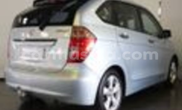 Nunua Ilio tumika Honda FR-V Fedha Gari ndani ya Beitbridge nchini Matabeleland Kusini Nunua Ilio tumika Honda FR-V Fedha Gari ndani ya Beitbridge nchini Matabeleland Kusini