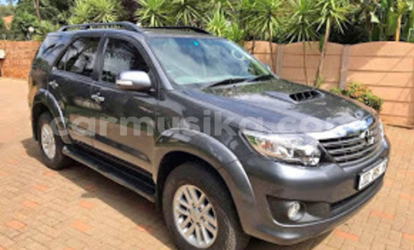 Tenga Tsaru Toyota Fortuner Zvimwe Mota in Beitbridge in Matabeleland South Tenga Tsaru Toyota Fortuner Zvimwe Mota in Beitbridge in Matabeleland South