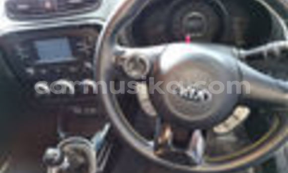 Acheter Occasion Voiture Kia Soul Blanc à Beitbridge, Matabeleland South Acheter Occasion Voiture Kia Soul Blanc à Beitbridge, Matabeleland South