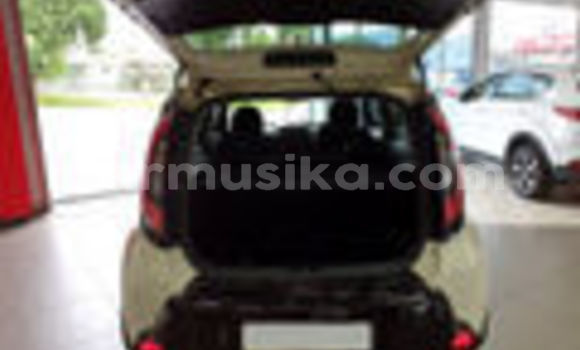 Acheter Occasion Voiture Kia Soul Blanc à Beitbridge, Matabeleland South Acheter Occasion Voiture Kia Soul Blanc à Beitbridge, Matabeleland South