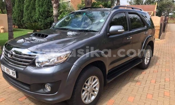 Tenga Tsaru Toyota Fortuner Zvimwe Mota in Beitbridge in Matabeleland South Tenga Tsaru Toyota Fortuner Zvimwe Mota in Beitbridge in Matabeleland South
