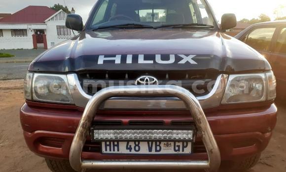 Buy Used Toyota Hilux Beige Car in Beitbridge in Matabeleland South