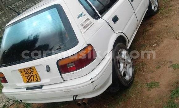 Buy Used Toyota Duet White Car in Alexandra Park in Harare