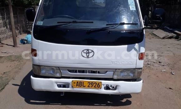 Tenga Tsaru Toyota Dyna Chena Mota in Alexandra Park in Harare Tenga Tsaru Toyota Dyna Chena Mota in Alexandra Park in Harare