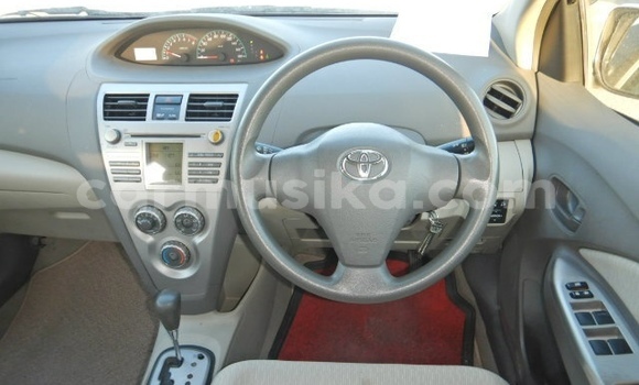 Acheter Occasion Voiture Toyota Belta Blanc à Beitbridge, Matabeleland South Acheter Occasion Voiture Toyota Belta Blanc à Beitbridge, Matabeleland South