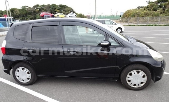 Tenga Tsaru Honda Fit Nhema Mota in Beitbridge in Matabeleland South