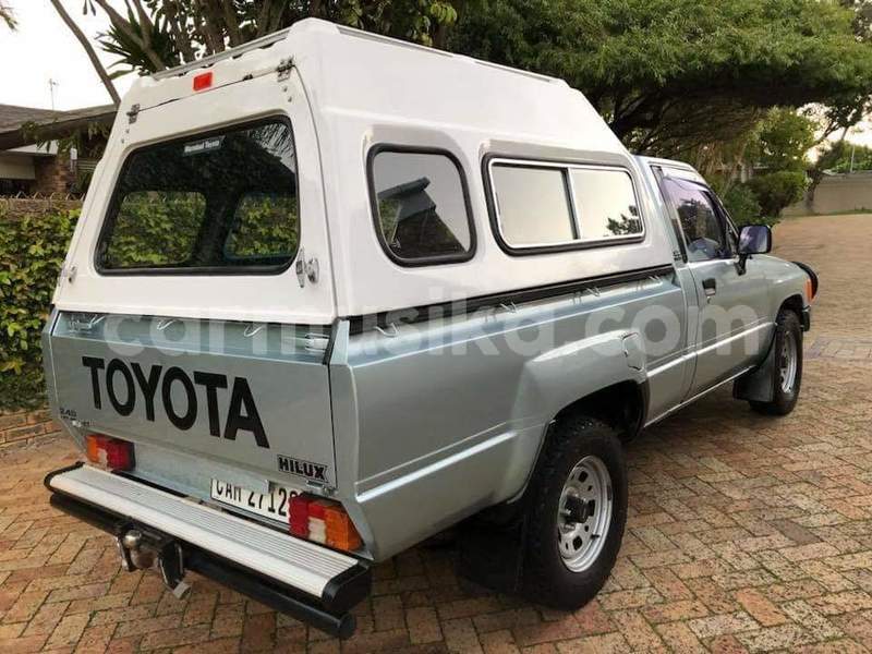 Big with watermark toyota hilux matabeleland south beitbridge 19570