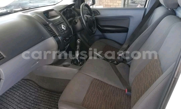 Buy Used Ford Ranger White Car in Beitbridge in Matabeleland South Buy Used Ford Ranger White Car in Beitbridge in Matabeleland South