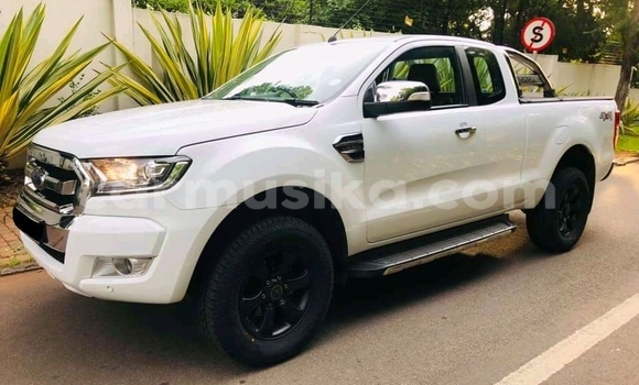 Buy Used Ford Ranger White Car in Beitbridge in Matabeleland South Buy Used Ford Ranger White Car in Beitbridge in Matabeleland South