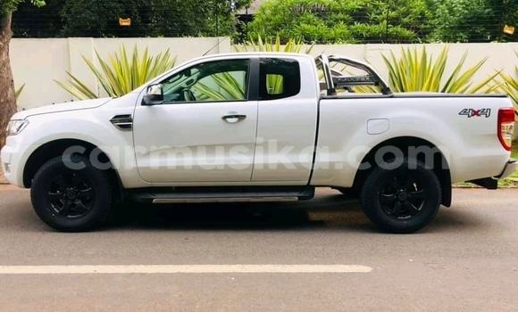 Buy Used Ford Ranger White Car in Beitbridge in Matabeleland South Buy Used Ford Ranger White Car in Beitbridge in Matabeleland South