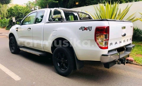Buy Used Ford Ranger White Car in Beitbridge in Matabeleland South Buy Used Ford Ranger White Car in Beitbridge in Matabeleland South