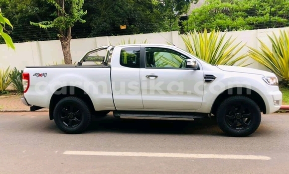 Buy Used Ford Ranger White Car in Beitbridge in Matabeleland South Buy Used Ford Ranger White Car in Beitbridge in Matabeleland South
