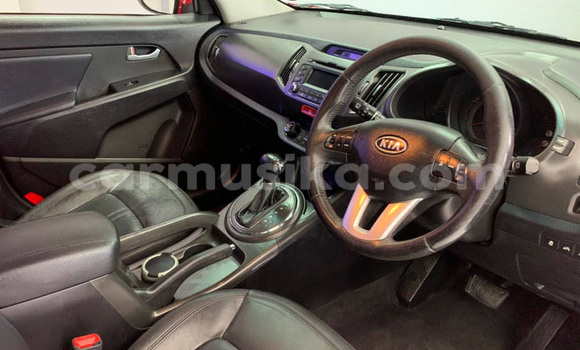 Acheter Occasion Voiture Kia Sportage Rouge à Beitbridge, Matabeleland South Acheter Occasion Voiture Kia Sportage Rouge à Beitbridge, Matabeleland South