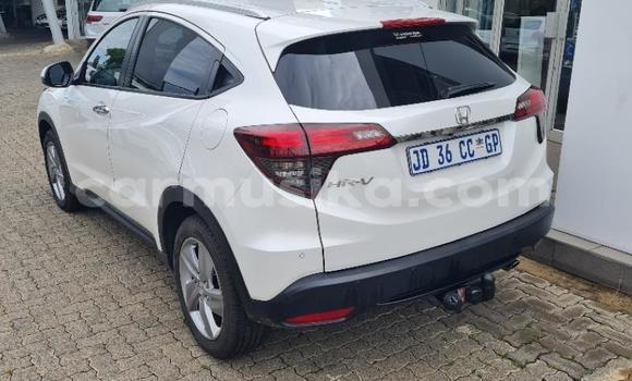 Acheter Occasion Voiture Honda HR–V Blanc à Beitbridge, Matabeleland South Acheter Occasion Voiture Honda HR–V Blanc à Beitbridge, Matabeleland South