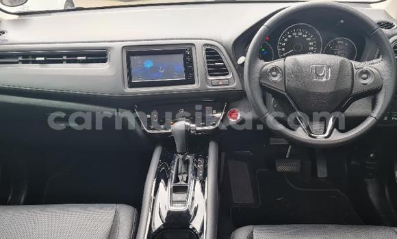 Acheter Occasion Voiture Honda HR–V Blanc à Beitbridge, Matabeleland South Acheter Occasion Voiture Honda HR–V Blanc à Beitbridge, Matabeleland South