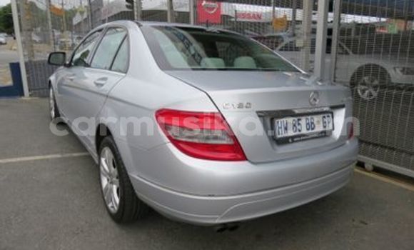 Acheter Occasion Voiture Mercedes‒Benz C–Class Gris à Beitbridge, Matabeleland South Acheter Occasion Voiture Mercedes‒Benz C–Class Gris à Beitbridge, Matabeleland South