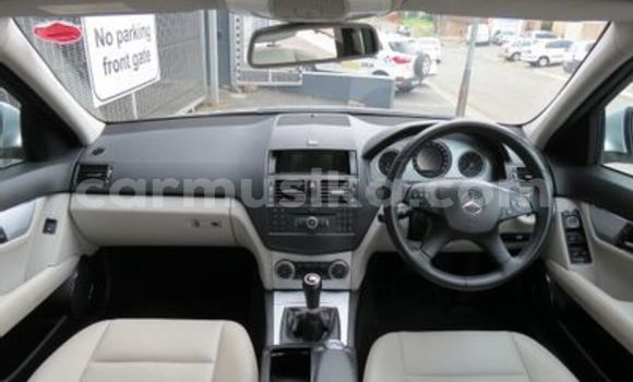 Acheter Occasion Voiture Mercedes‒Benz C–Class Gris à Beitbridge, Matabeleland South Acheter Occasion Voiture Mercedes‒Benz C–Class Gris à Beitbridge, Matabeleland South