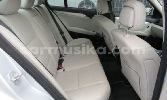 Acheter Occasion Voiture Mercedes‒Benz C–Class Gris à Beitbridge, Matabeleland South Acheter Occasion Voiture Mercedes‒Benz C–Class Gris à Beitbridge, Matabeleland South