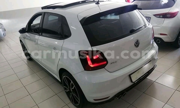 Nunua Ilio tumika Volkswagen Polo GTI Nyeupe Gari ndani ya Beitbridge nchini Matabeleland Kusini Nunua Ilio tumika Volkswagen Polo GTI Nyeupe Gari ndani ya Beitbridge nchini Matabeleland Kusini