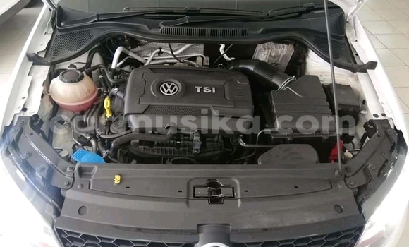 Nunua Ilio tumika Volkswagen Polo GTI Nyeupe Gari ndani ya Beitbridge nchini Matabeleland Kusini Nunua Ilio tumika Volkswagen Polo GTI Nyeupe Gari ndani ya Beitbridge nchini Matabeleland Kusini