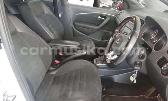 Nunua Ilio tumika Volkswagen Polo GTI Nyeupe Gari ndani ya Beitbridge nchini Matabeleland Kusini Nunua Ilio tumika Volkswagen Polo GTI Nyeupe Gari ndani ya Beitbridge nchini Matabeleland Kusini